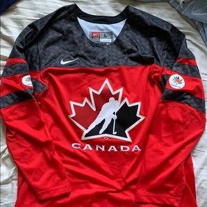 Team Canada Nike Hockey Jersey size Large